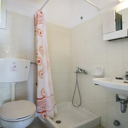 Appartement Irena & *