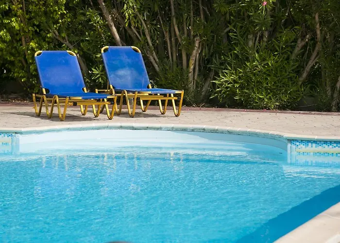 Irena Studios & Apartments Svoronata