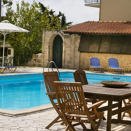 アパート Irena & スヴォロナータ