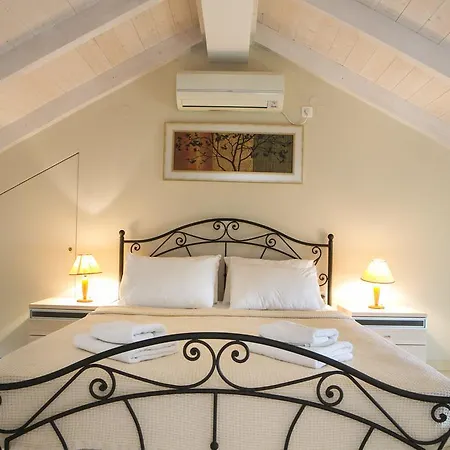 Irena & アパート *